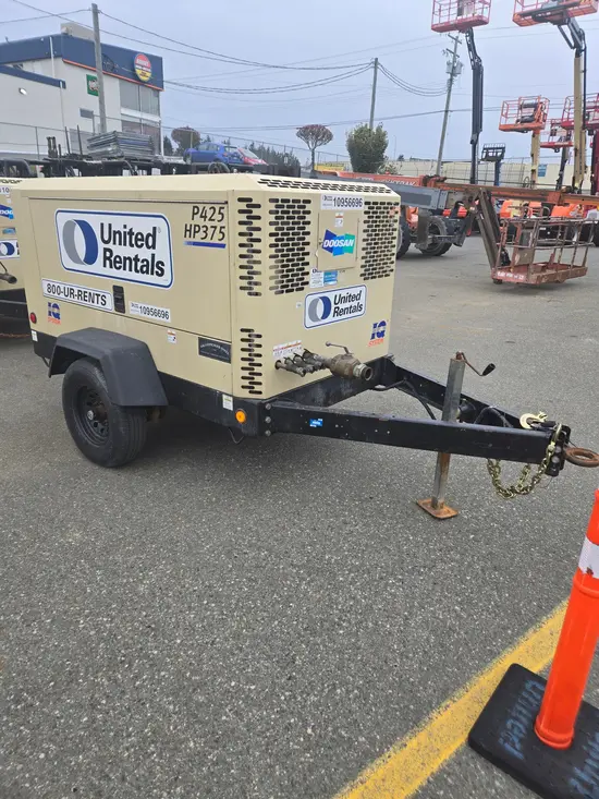 2019 Doosan P425/HP375EXT4I Air Compressor