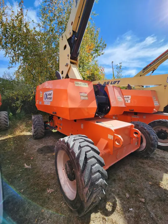 2017 JLG 860SJ Boom Lift