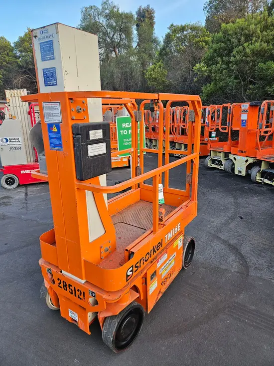 2021 Snorkel TM16E Self-Propelled One-Person Lift