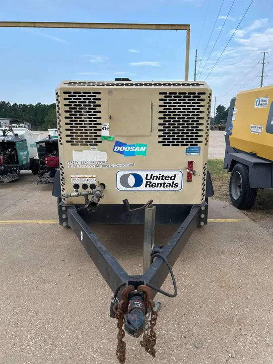 2018 Doosan P425/HP375WCUT4 Air Compressor
