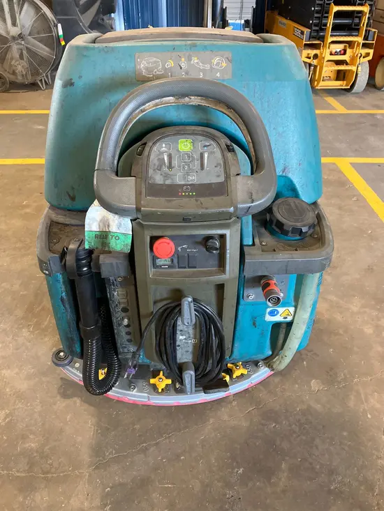 2019 Tennant T600-28 Scrubber