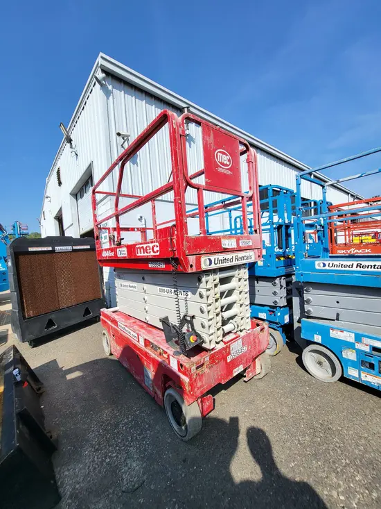 2017 MEC 4046SE Scissor Lift