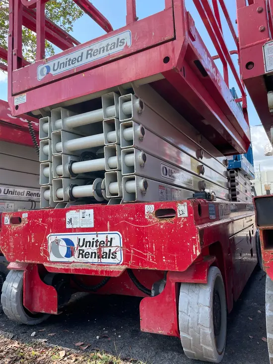 2017 MEC 3346SE Scissor Lift