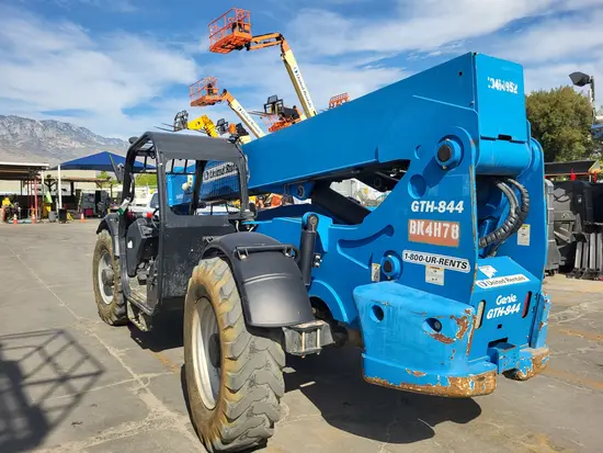 2015 Genie GTH-844 Forklift