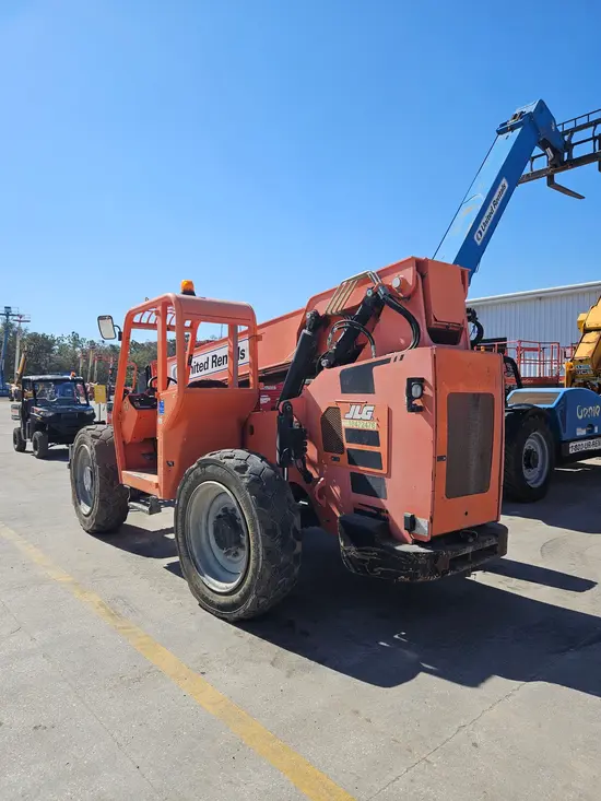 2016 SKYTRAK 6042 Forklift
