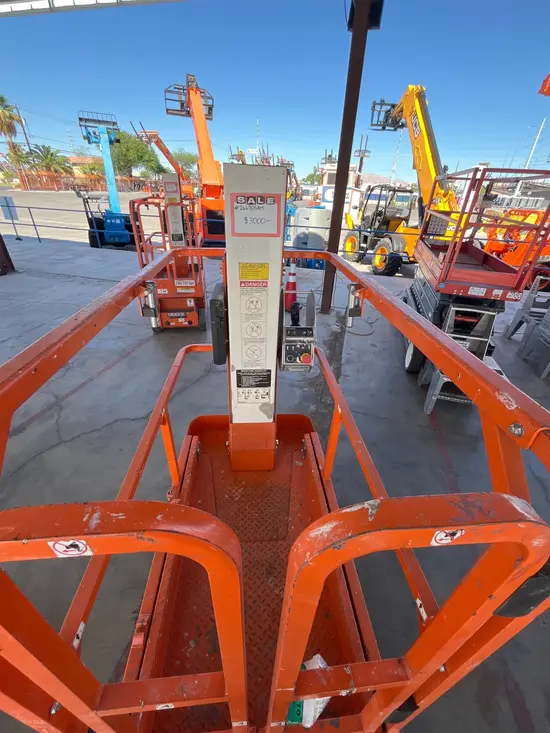 2021 Snorkel TM16E Self-Propelled One-Person Lift