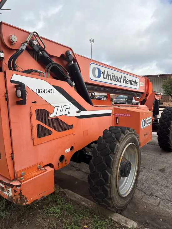 2014 SKYTRAK 8042 Forklift
