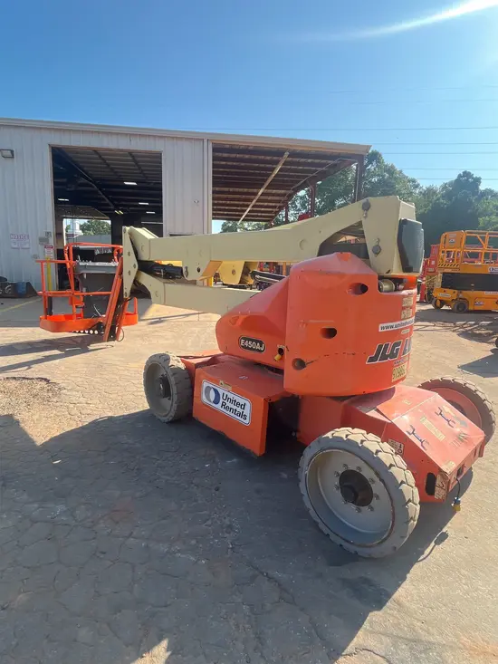 2014 JLG E450AJ Articulating Boom Lift