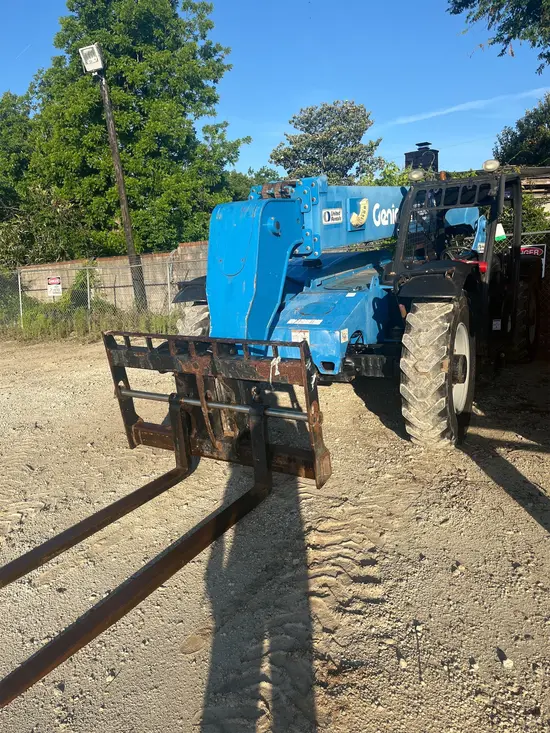 2015 Genie GTH-844D Forklift