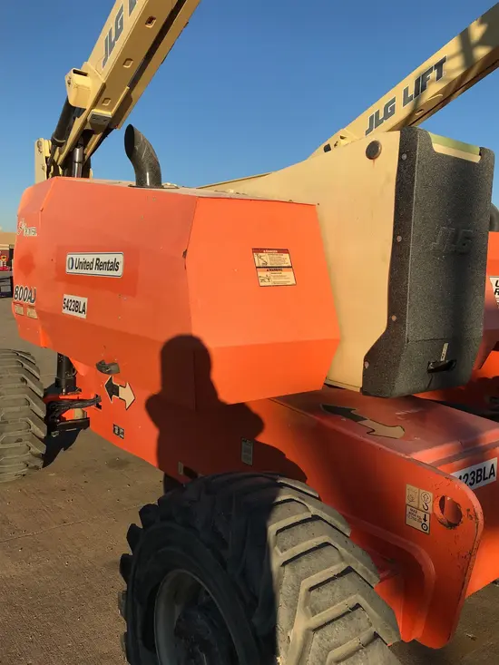 2013 JLG 800AJ Articulating Boom Lift