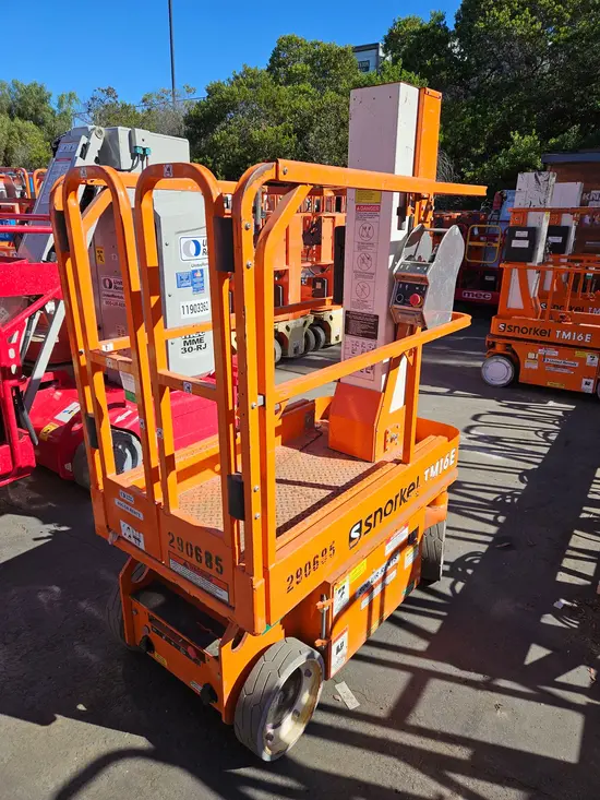 2022 Snorkel TM16E Self-Propelled One-Person Lift