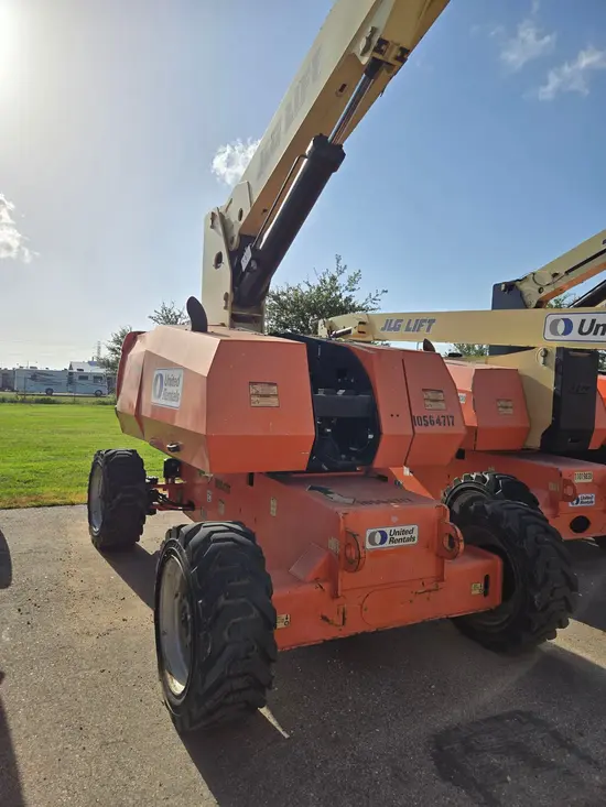 2017 JLG 800S Boom Lift
