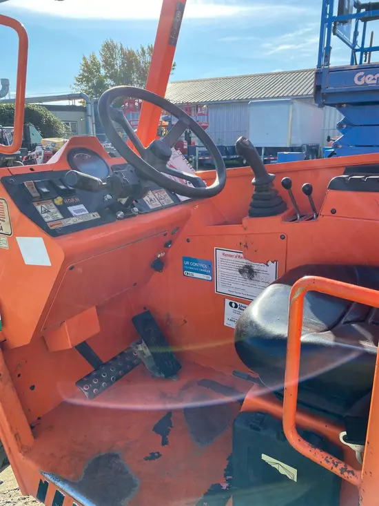 2017 SKYTRAK 8042 Forklift