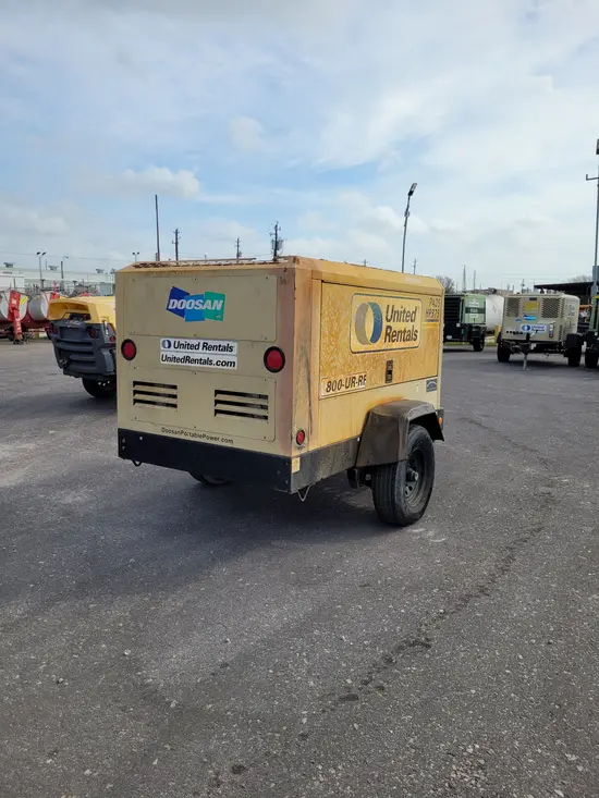 2018 Doosan P425/HP375WCUT4 Air Compressor
