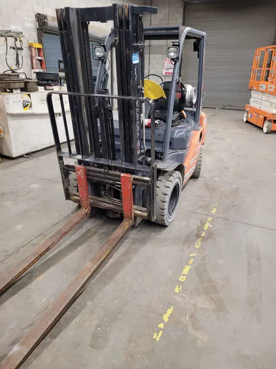 2018 Toyota 8FGU25 Warehouse Forklift