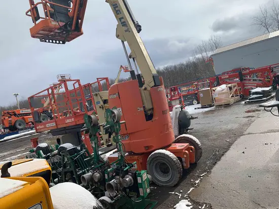 2014 JLG E300AJP Articulating Boom Lift