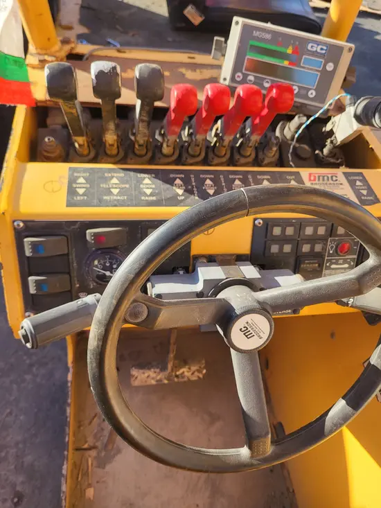 2012 Broderson IC-80-3J