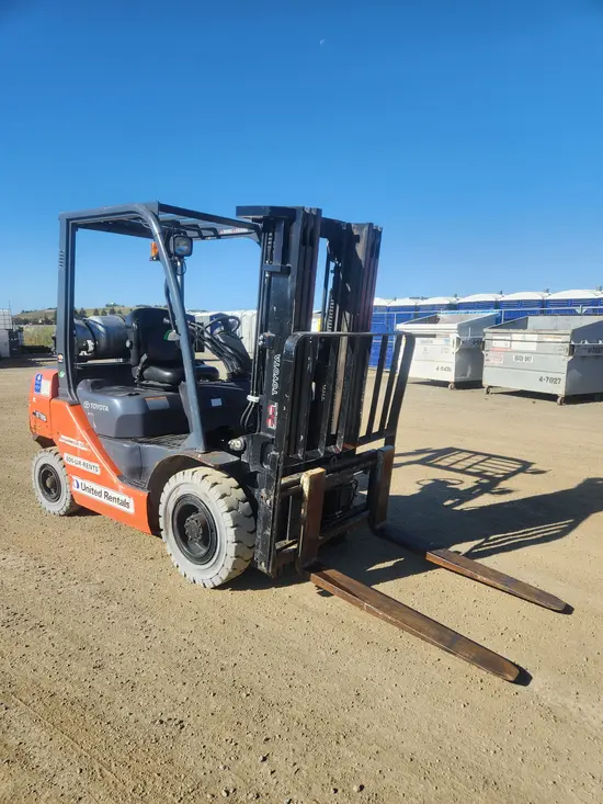 2018 Toyota 8FGU25 Warehouse Forklift