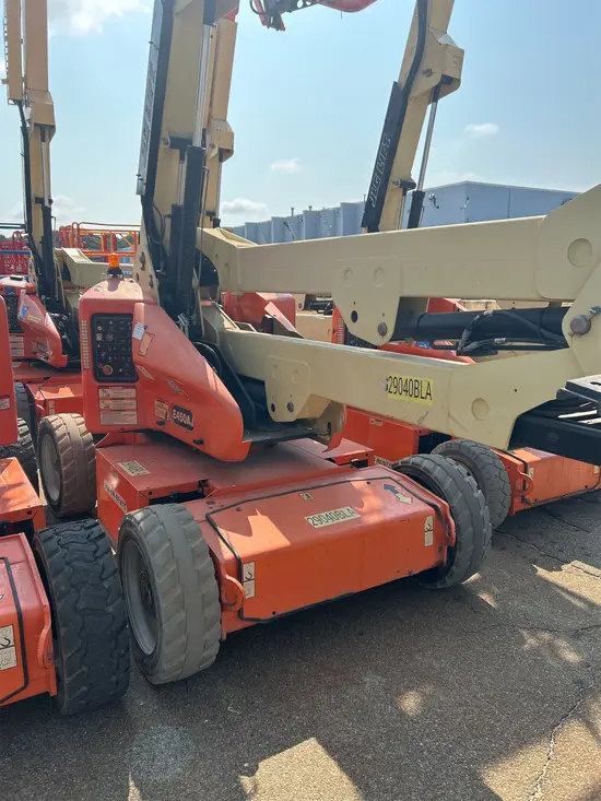 2016 JLG E450AJ Articulating Boom Lift