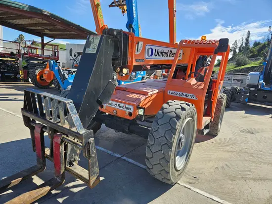 2017 SKYTRAK 8042 Forklift