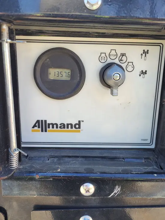 2019 Allmand NLV-ML3EC Portable Light Tower