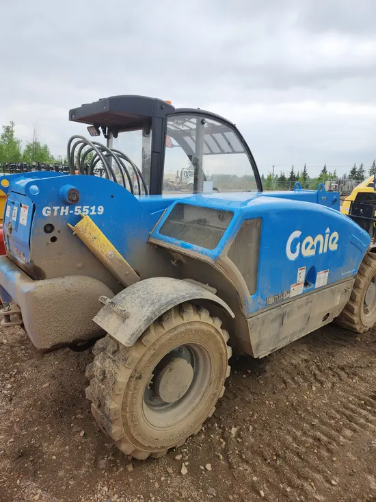 2018 Genie GTH-5519 Forklift