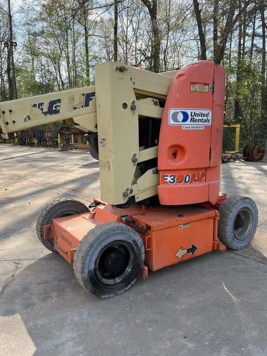 2012 JLG E300AJP Articulating Boom Lift