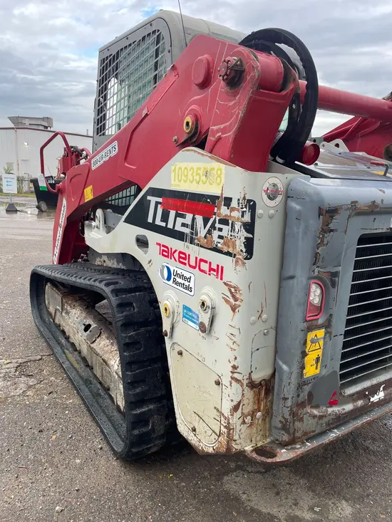 2019 Takeuchi TL12V2-CR Track Loader