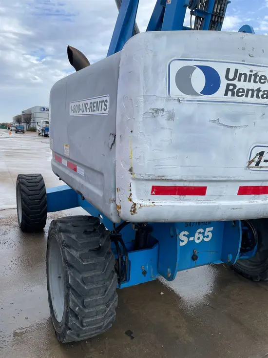 2012 Genie S-65 Boom Lift