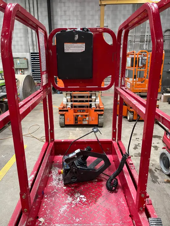 2021 MEC MICRO 19 Scissor Lift