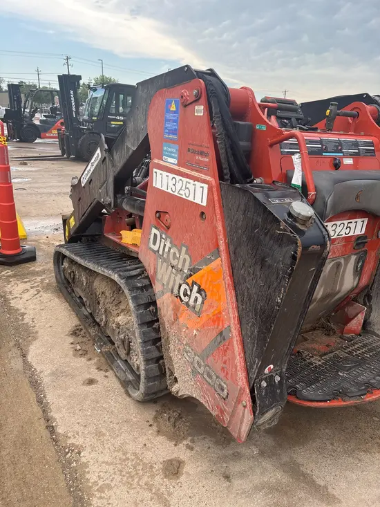 2020 Ditch Witch SK3000 Track Loader