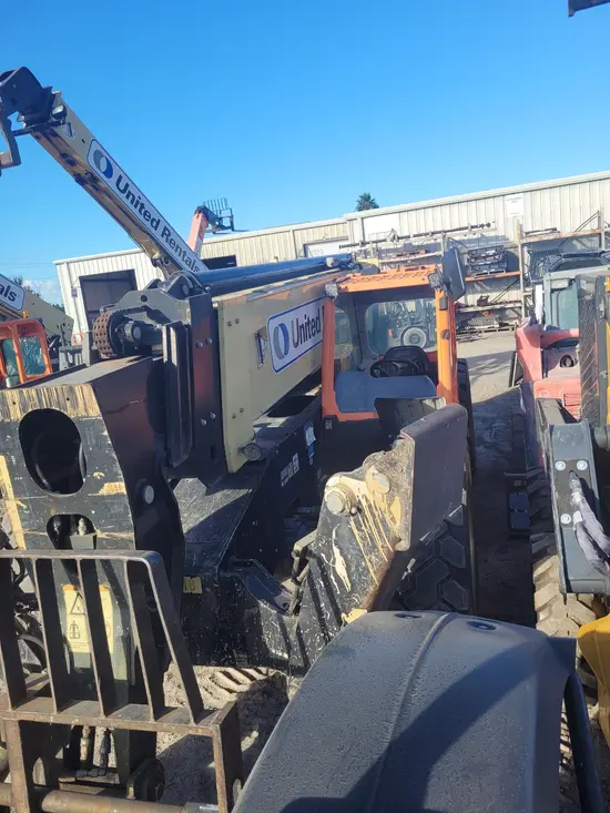 2016 JLG 1055 Forklift