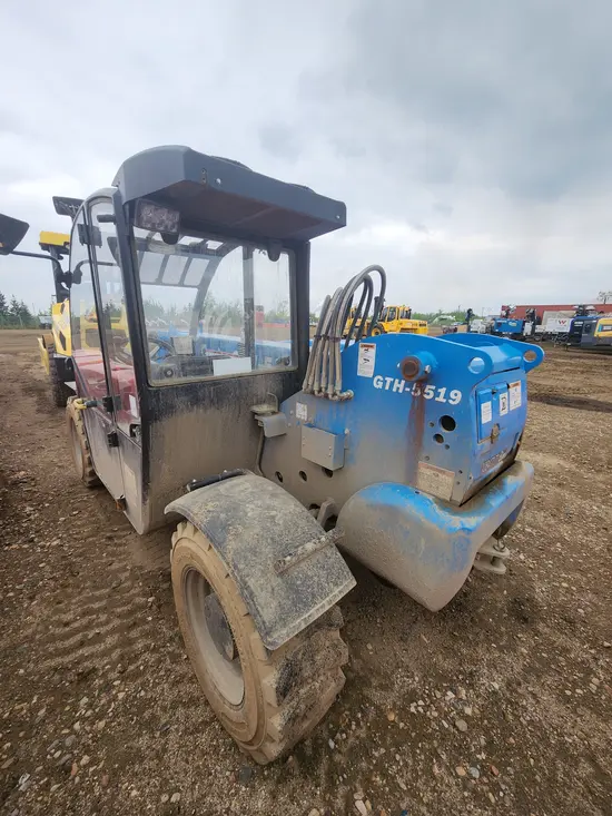 2018 Genie GTH-5519 Forklift