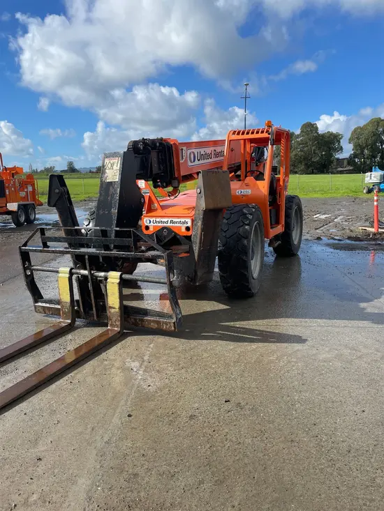 2016 SKYTRAK 10054 Forklift