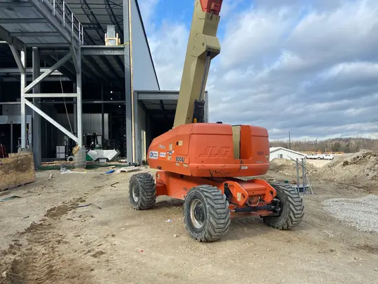 2013 JLG 800AJ Articulating Boom Lift