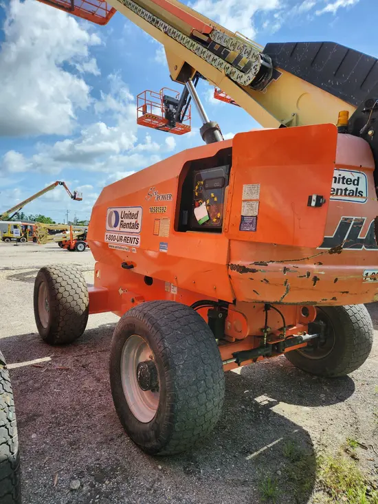 2017 JLG 600S Boom Lift