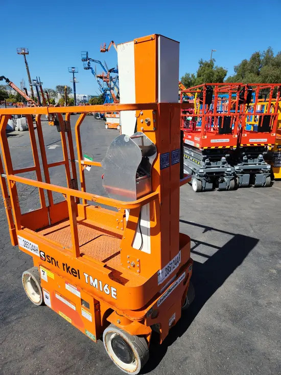 2021 Snorkel TM16E Self-Propelled One-Person Lift