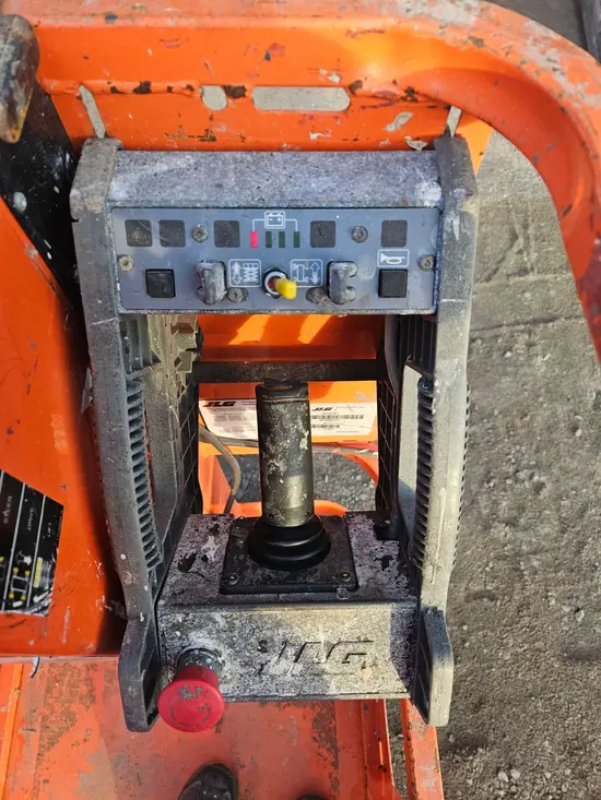 2018 JLG 1230ES Self-Propelled One-Person Lift