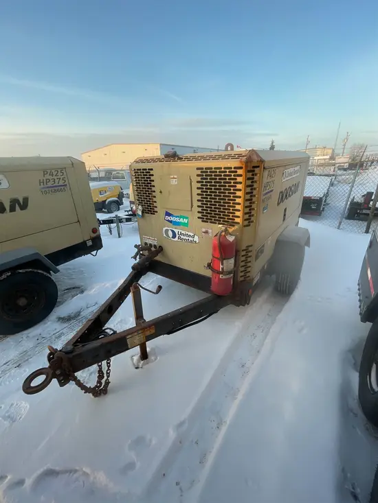 2018 Doosan P425/HP375EXT3 Air Compressor