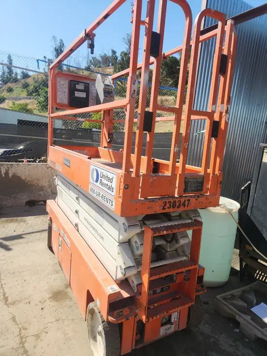 2019 Snorkel S3226E Scissor Lift