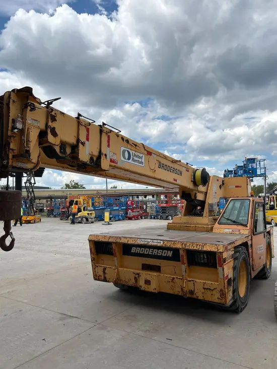 2008 Broderson IC-200-3F