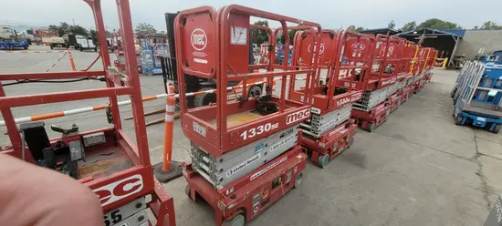 2017 MEC 1330SE Scissor Lift