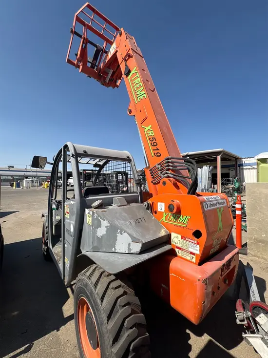 2016 XTREME XR5919 Forklift