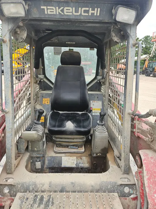 2019 Takeuchi TL8W Track Loader