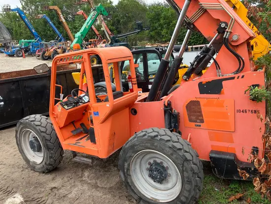 2016 SKYTRAK 6042 Forklift