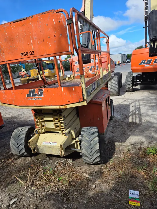 2019 JLG 260MRT Rough Terrain Scissor Lift