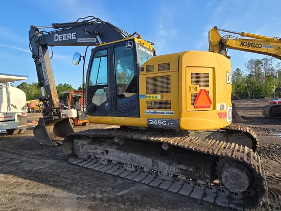 2019 John Deere 245G LC Excavator