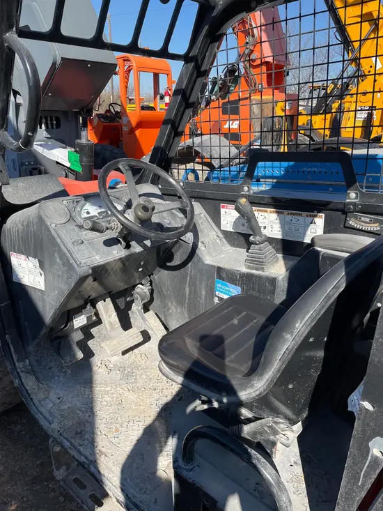 2015 Genie GTH-844 Forklift