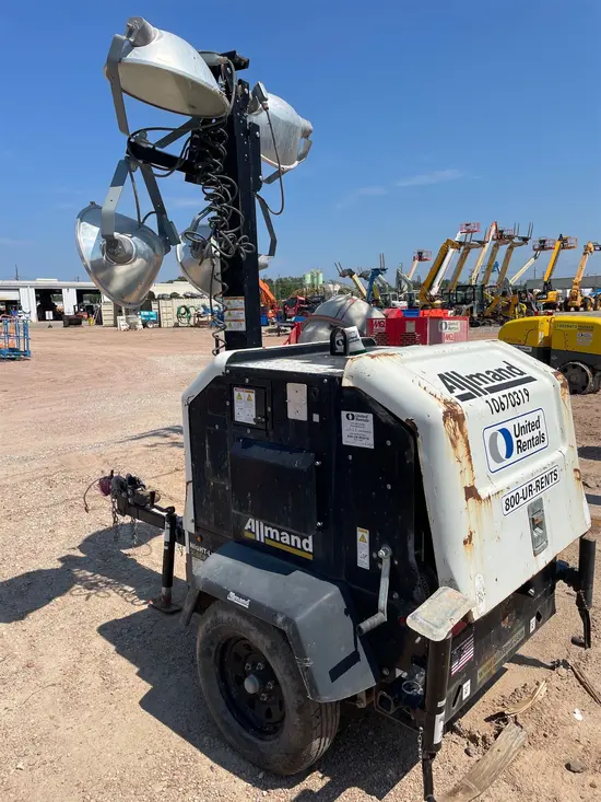 2017 Allmand NIGHT-LITE PRO Portable Light Tower