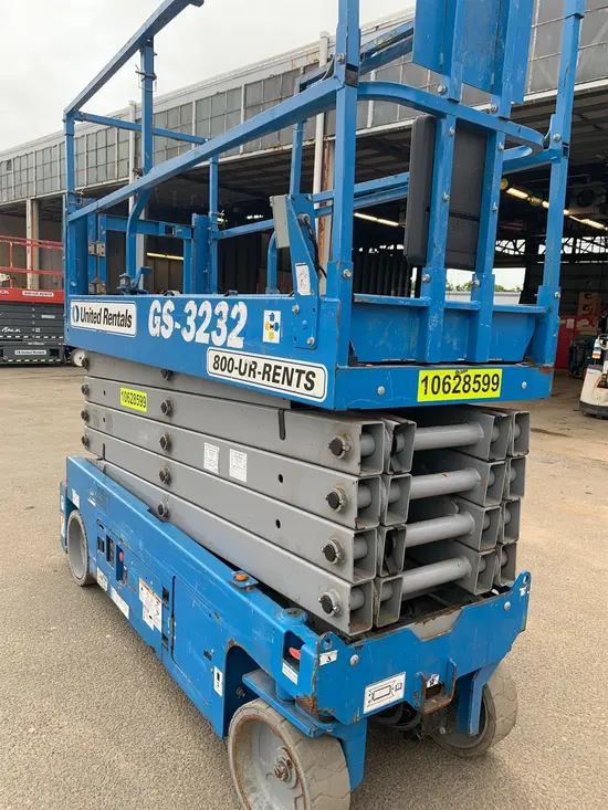 2017 Genie GS-3232 Scissor Lift